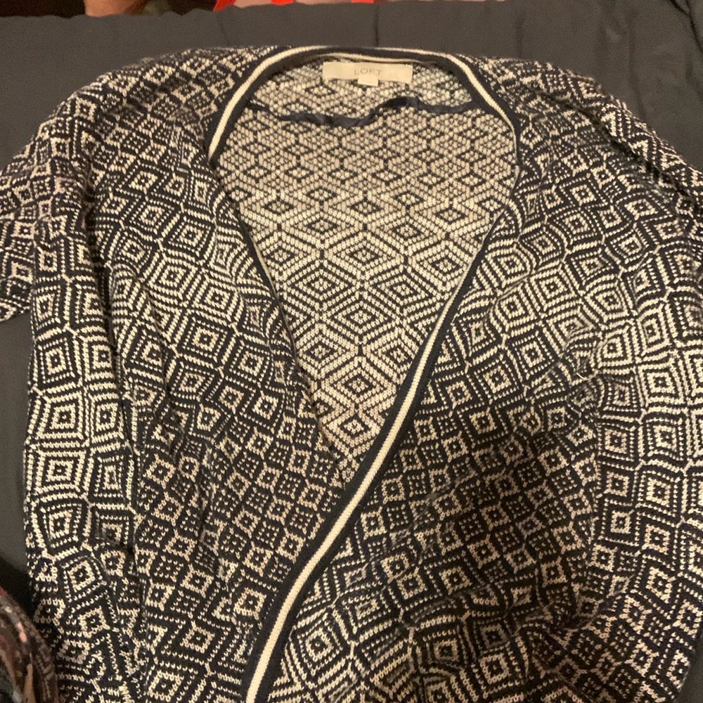 Loft Ann Taylor Navy White Open Cardigan Sweater M Long Sleeve Asymmetrical Hem